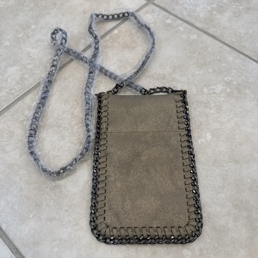 NEW Gold Metallic Faux Leather Crossbody Shoulder Purse Cell‎ Phone Bag Chain